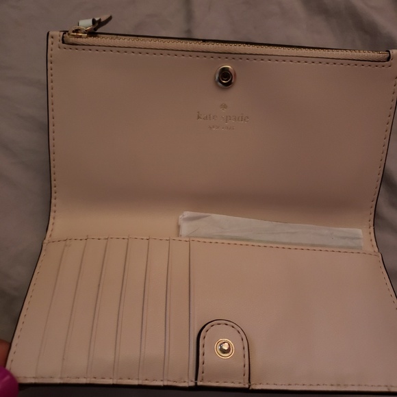 Kate Spade - Picture 3 of 4